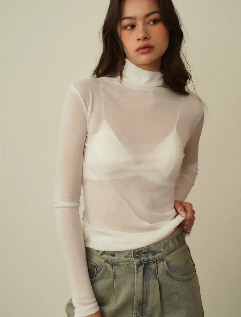 Good Good Turtleneck<span> - </span>SNOW, S
