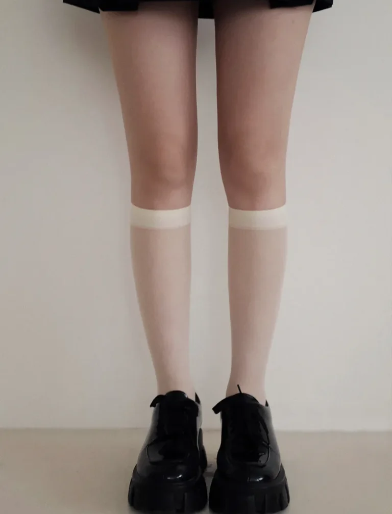 Grande Sheer Socks<span> - </span>White + White