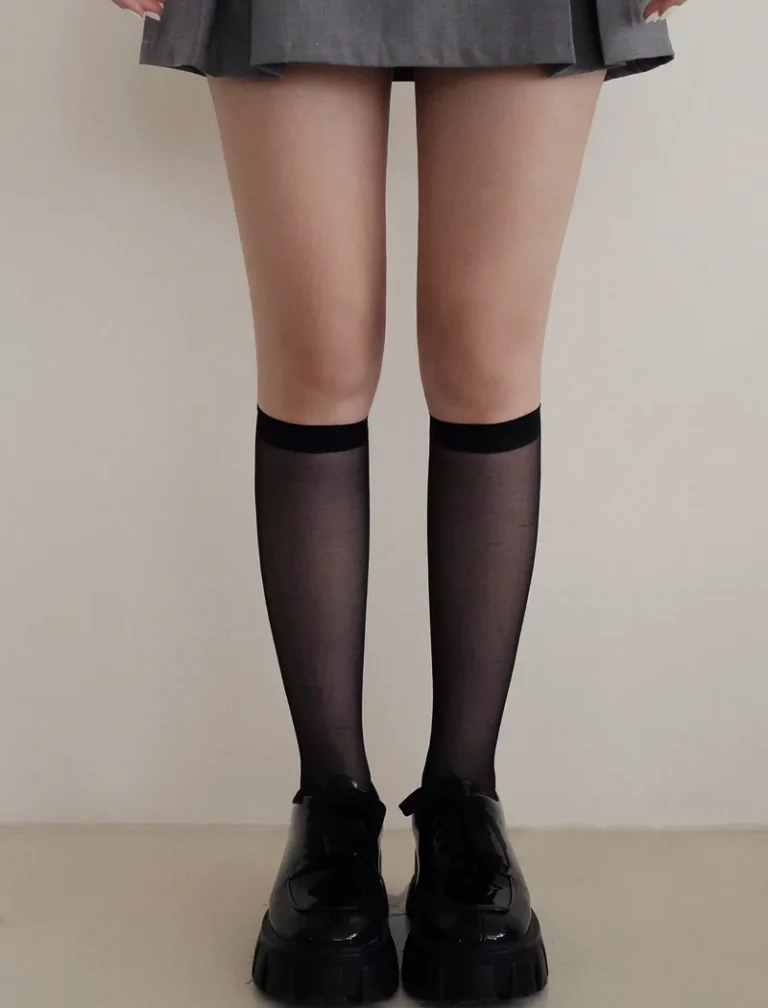 Grande Sheer Socks<span> - </span>Black + Black