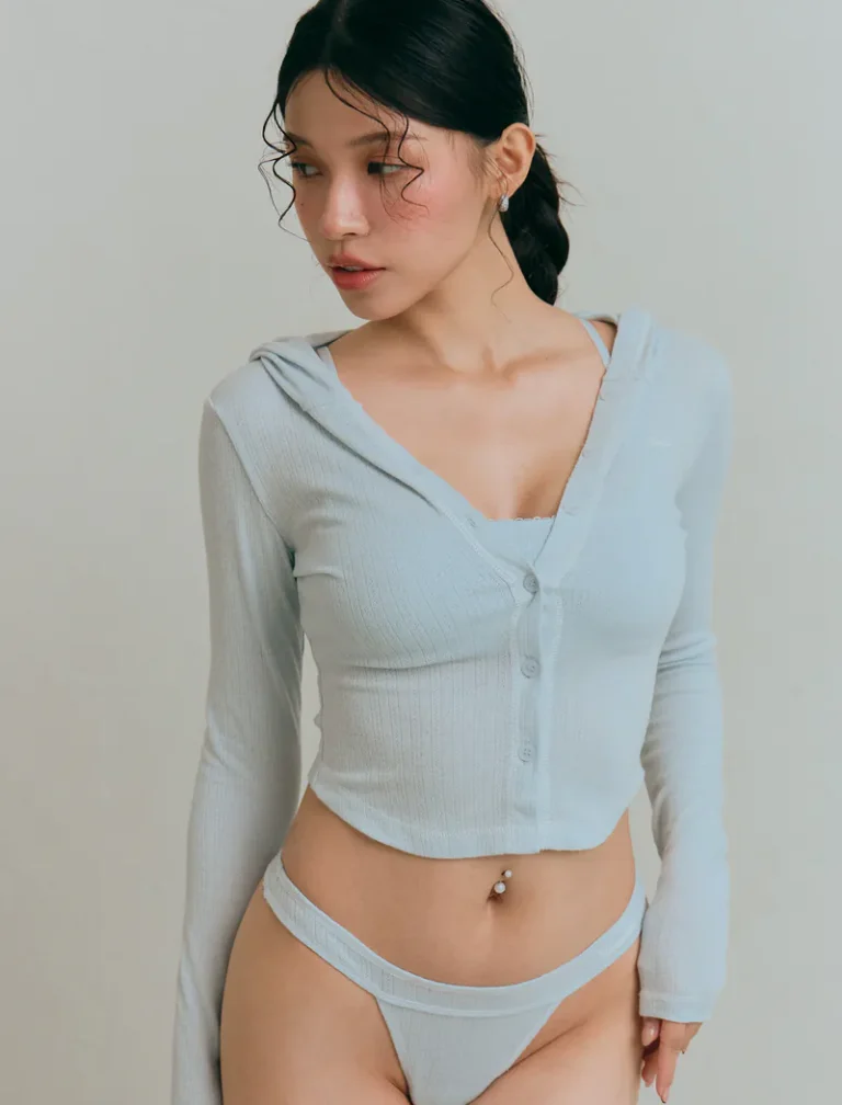 Morning Kiss Hoodie<span> - </span>BABY BLUE, S