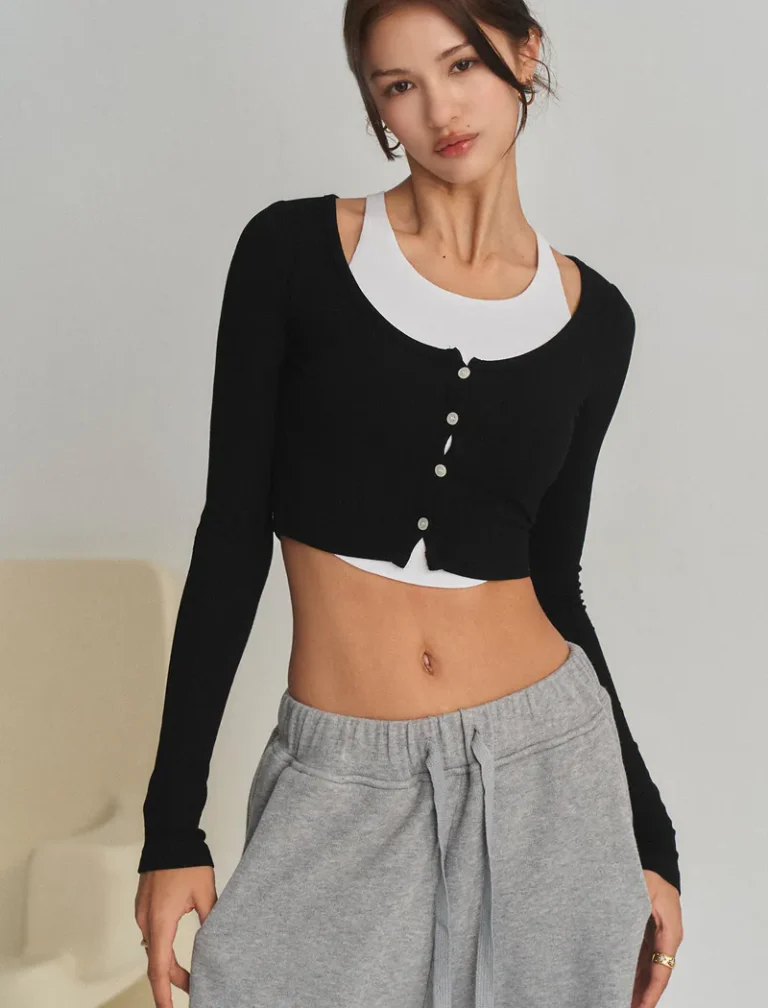 Super Shy Top<span> - </span>Black, S